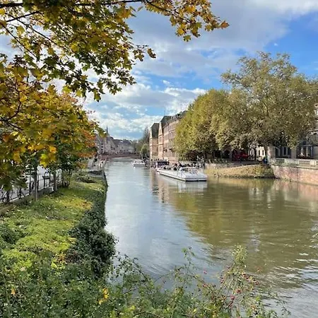 Le Petit Batelier - - Vue Cathédrale