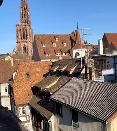 Le Petit Batelier - - Vue Cathédrale